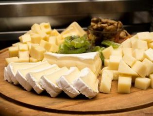 Image of a Cheese Plate